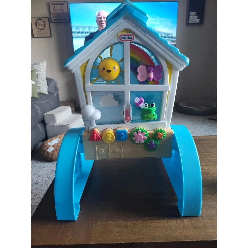 Little Tikes Learn & Play Look & Learn Window Day Night Activity Center 659591
